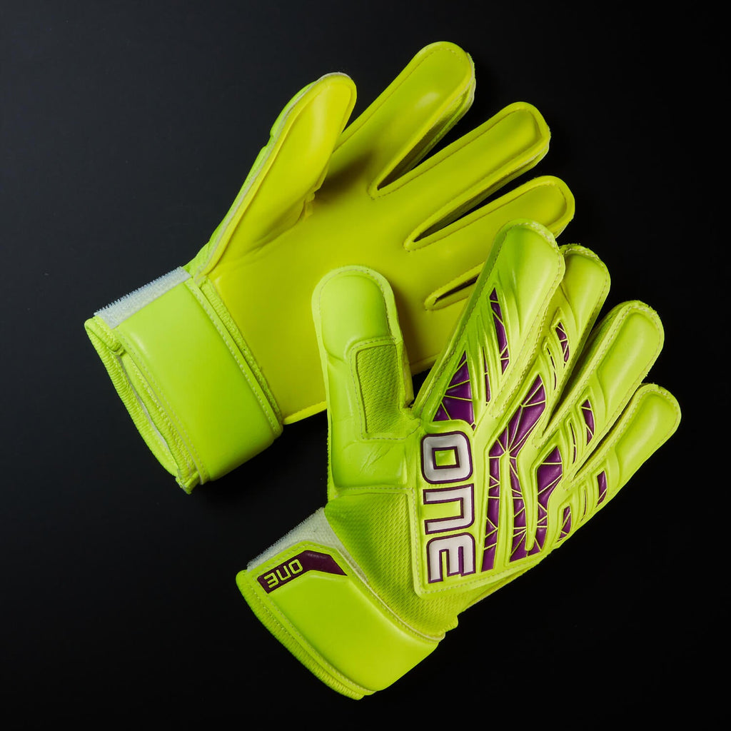 Junior APEX Origin Durable Kids Training Goalkeeper Glove One Glove